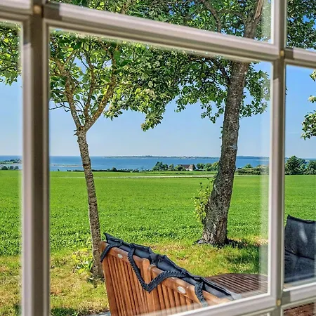Appartement Mynthe - 750m From The Sea By Interhome *
